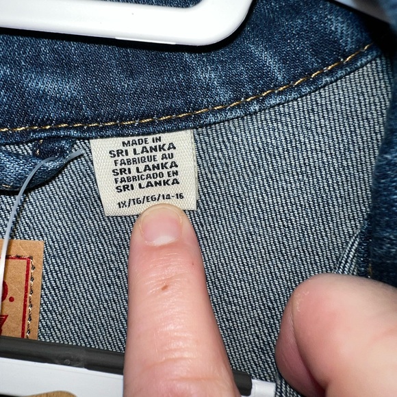 Levi’s Original Trucker jean jacket - Picture 8 of 9